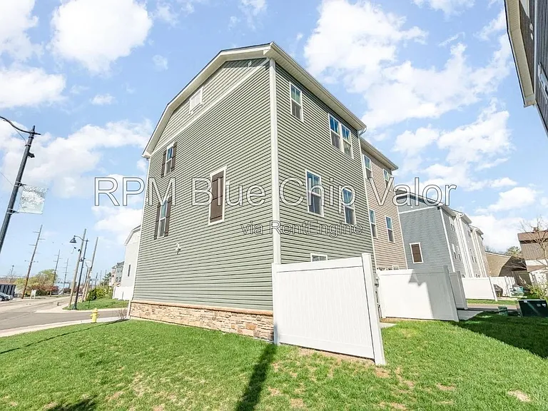 14 Wentworth Ln — Photo 31