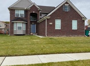 13755 Stamford Rd, Belleville, MI 48111