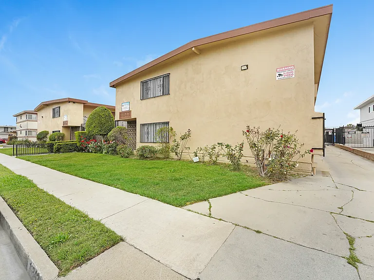 11843-11853 Eucalyptus Ave #C — Photo 10