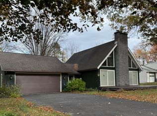 21 Cramer Rd, Rhinebeck, NY 12572