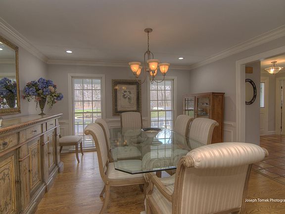 4th image of 4N799 Honey Hill Cir
