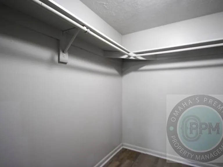 Benson Garden Apartments — Photo 9