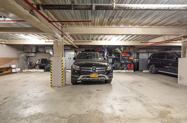 Sold by Compass | media 22