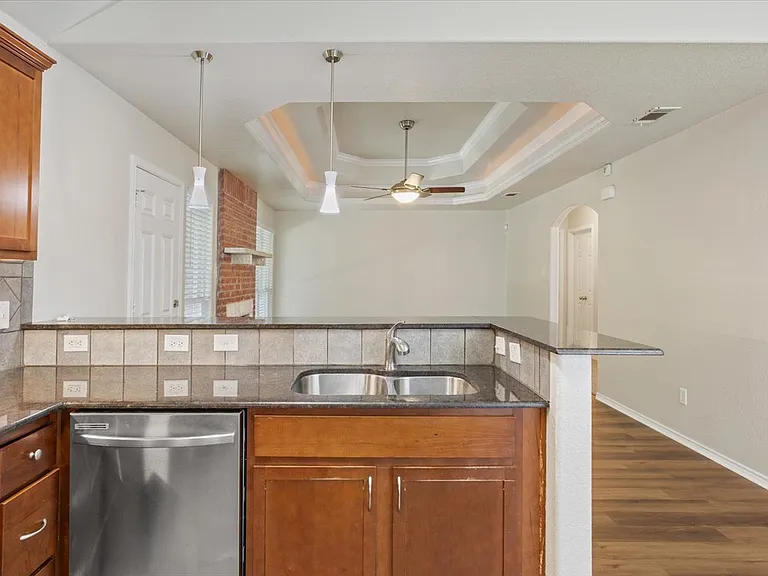 4524 Canyon Rdg — Photo 15