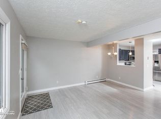 10225 Thimble Berry Dr, Anchorage, AK 99515