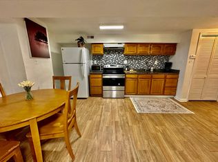 635 Kenyon St NW #B, Washington, DC 20010