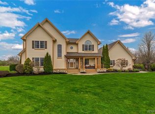 5342 Irish Rd, North Tonawanda, NY 14120