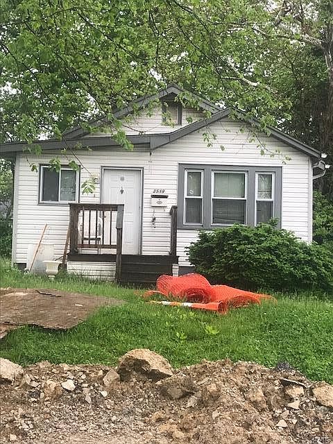 1st image of 2519 Arden Ave