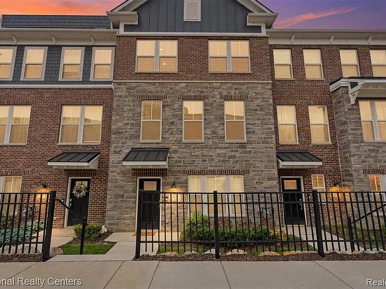 43034 Atwood Ave — Photo 36