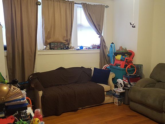 5th image of 6323 N Mozart St #G