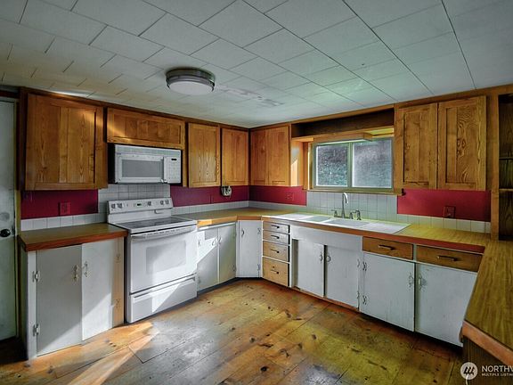 4th image of 4213 State Route 6