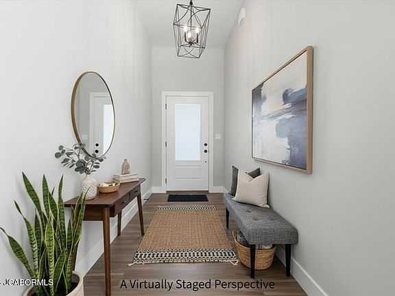 3rd image of 25 N Luna Ln