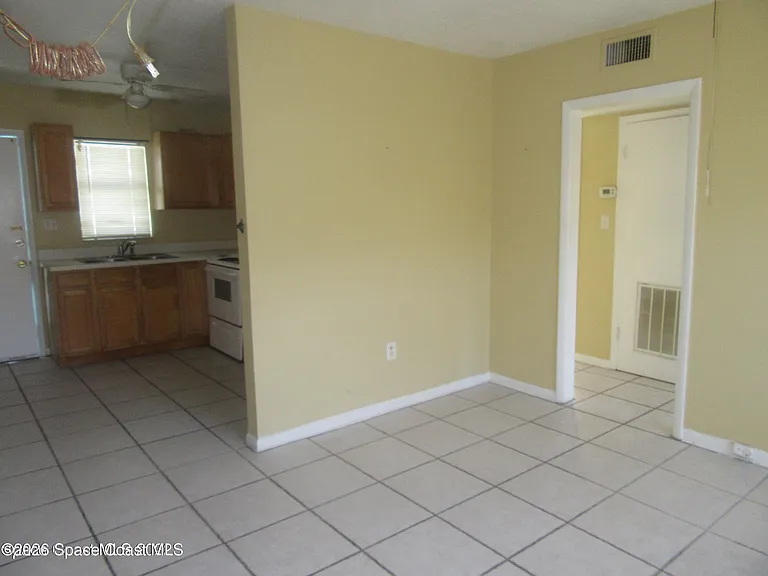 415 Harrison Ave #4 — Photo 7