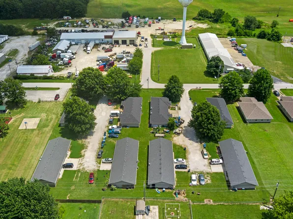 309 N Airport Road, Strafford, MO 65757