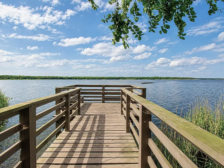 410 Sandringham Ct — Photo 32