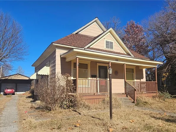 125 E 22nd St, Pittsburg, KS 66762
