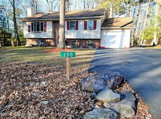 200 Hyland Dr, East Stroudsburg, PA 18301