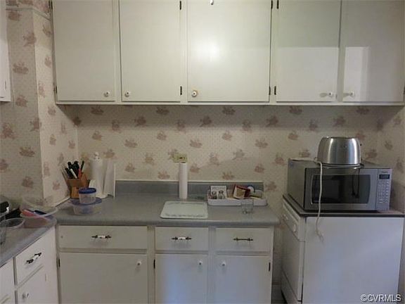 5th image of 2718 Pauls Ln