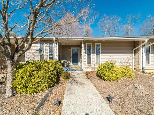 2505 Tantelon Pl, Winston Salem, NC 27127