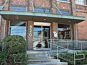 2nd image of 920 Poeyfarre St APT 139