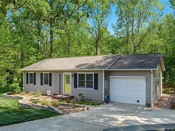 2nd image of 915 Quailmeadow Ln