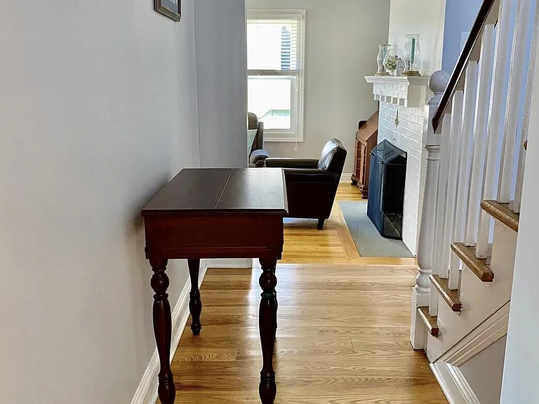 74 Goetze St — Photo 15