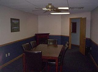 4th image of 718 S Dixie Dr