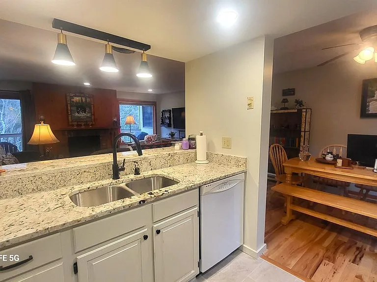 23 W Branch Rd #8 — Photo 24