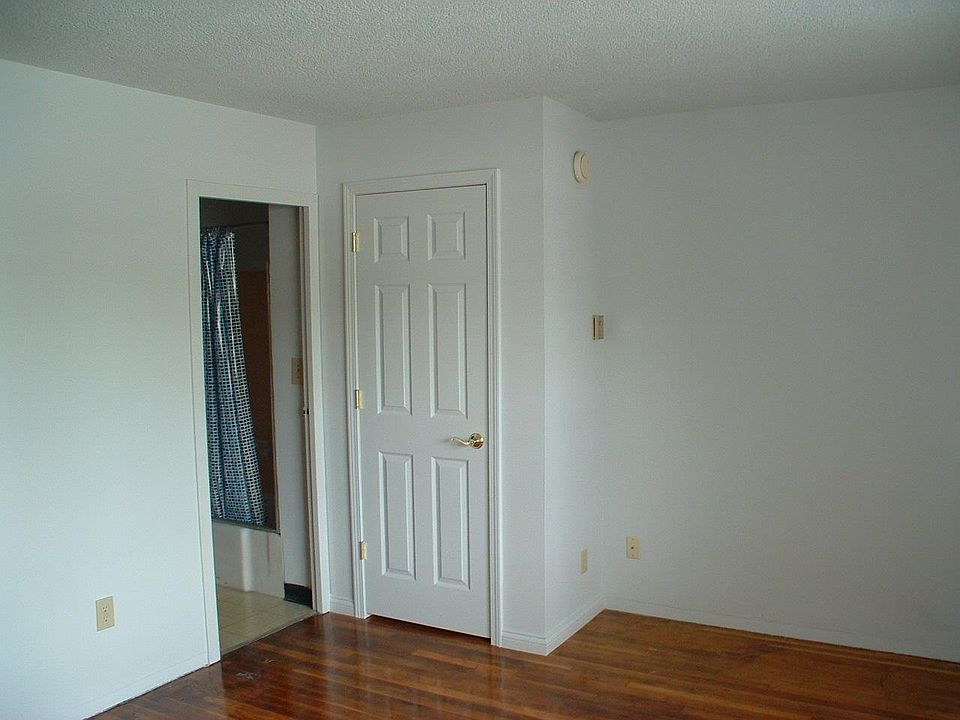 2nd image of 1709 Kenny Rd #G