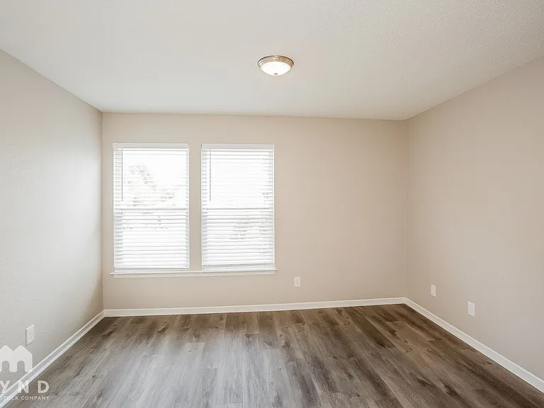 12305 Bearsdale Dr — Photo 7