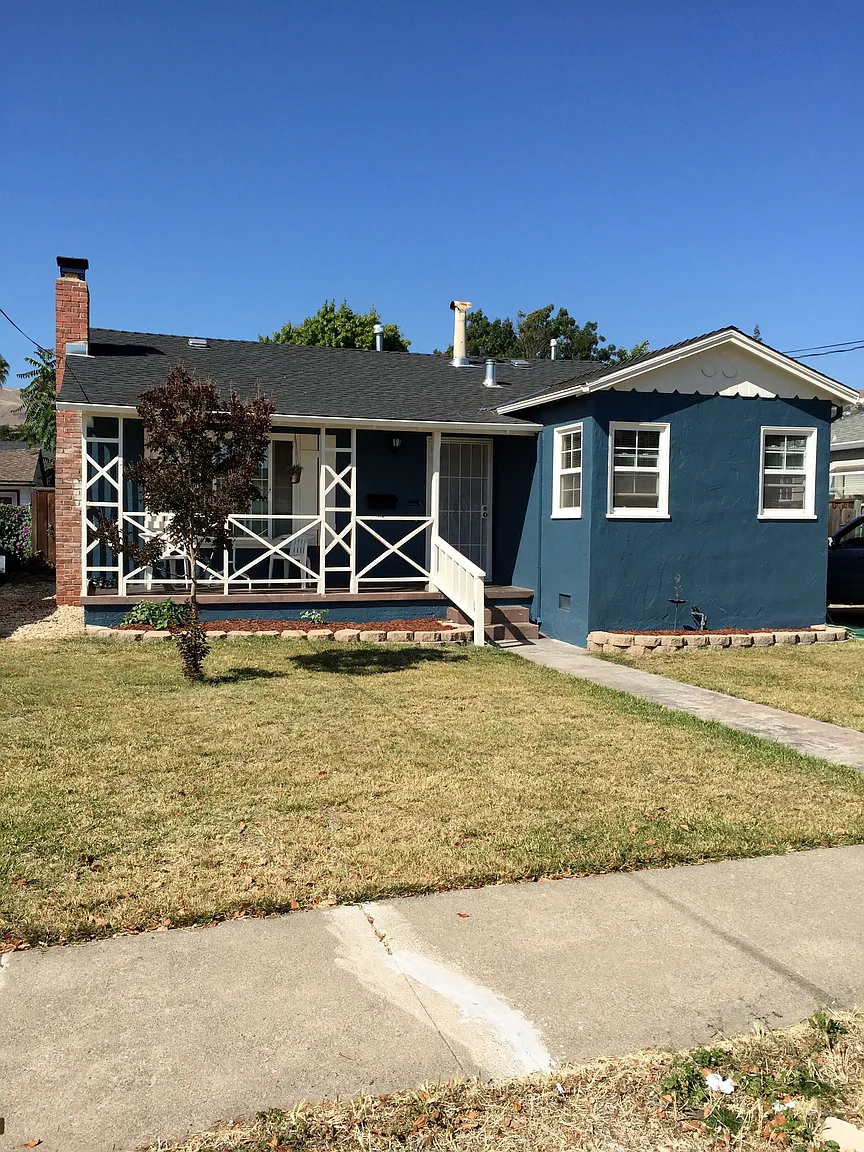 136 S Cragmont Ave photo 1