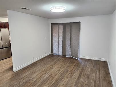 3rd image of 5081 River Glen Dr #104-0
