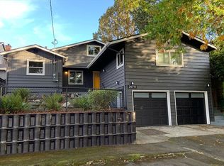 20711 NE Interlachen Ln, Fairview, OR 97024