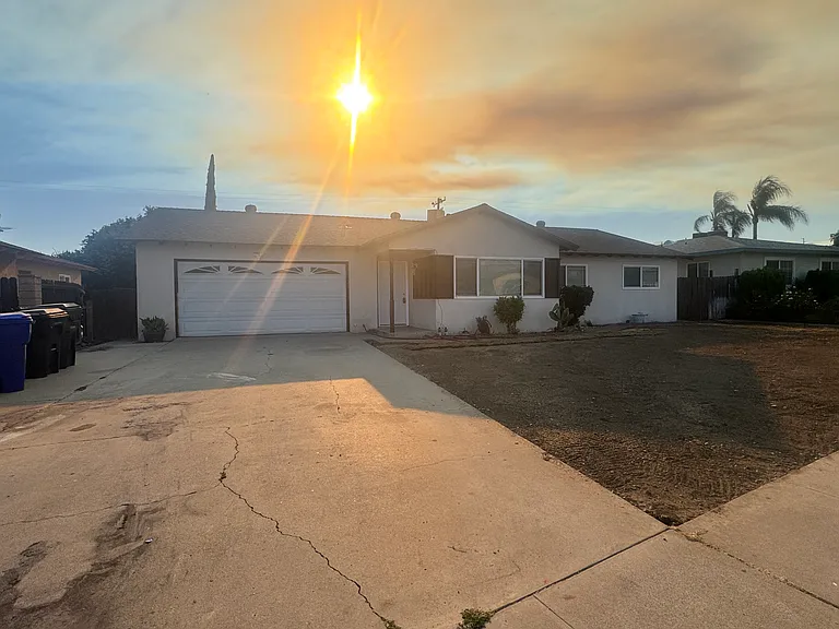 9794 Tangelo Ave — Photo 2