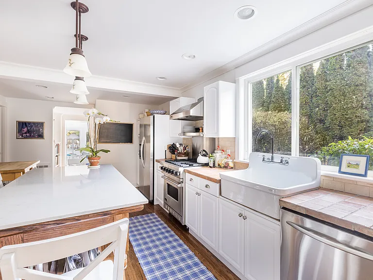 72 W Prospect St — Photo 3