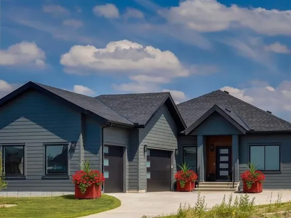 232 W Red Tail Rdg SE, High River, AB T1V 0J8