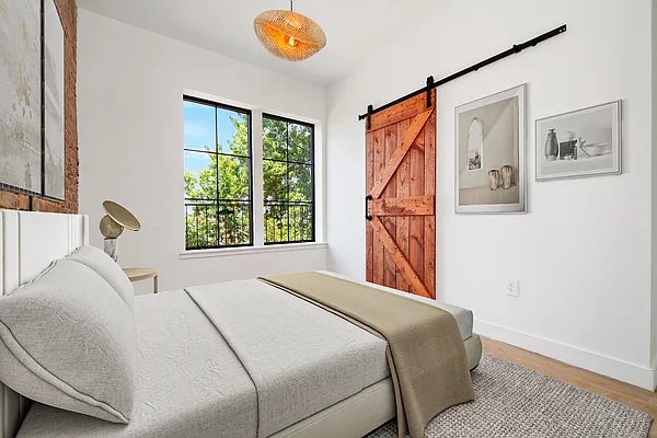 Rented by REAL New York | media 8