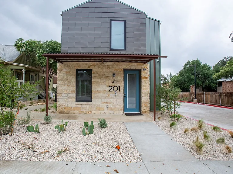 Modern Luxury in San Marcos' Premier Courtyard Community Now Leasing! — Photo 106