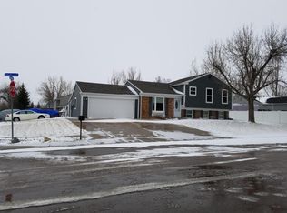 503 Granite Ct, Gillette, WY 82718