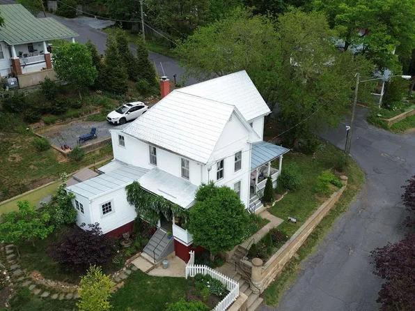 241 Churchville Ave, Staunton, VA 24401