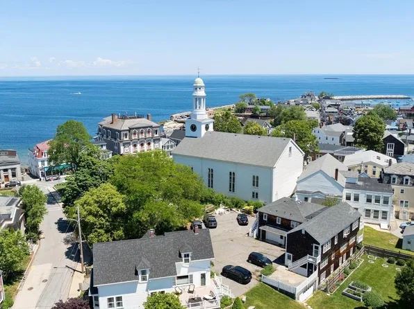 9 Jewett St APT C, Rockport, MA 01966