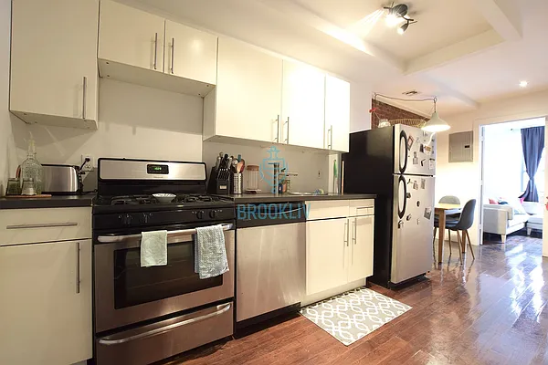 Rented by null | media 2