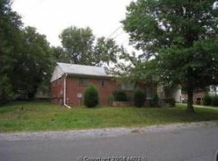 9312 Sheridan St, Lanham, MD