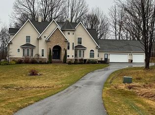 10869 Barton Rd, Waterford, PA 16441