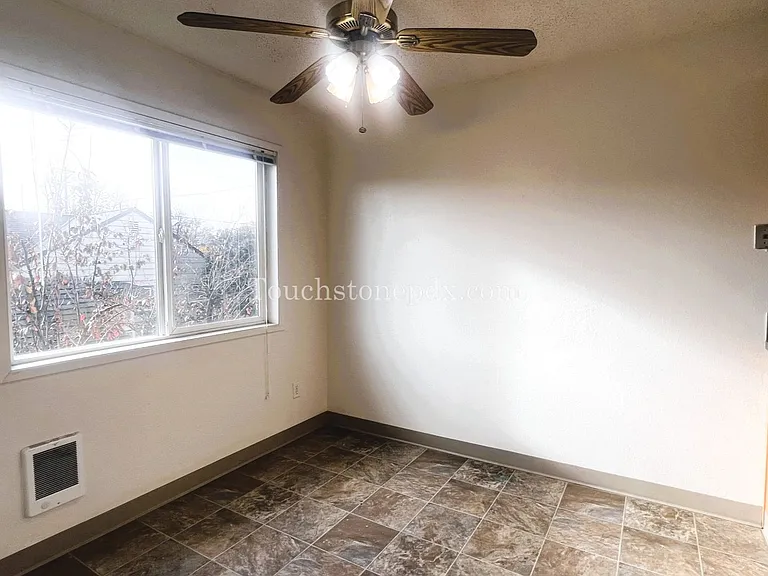 5802 SE Milwaukie Ave #3 — Photo 8