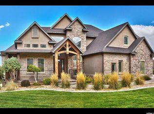 725 Oakridge Dr, Tooele, UT 84074