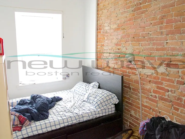 14 Wigglesworth St #2 — Photo 10