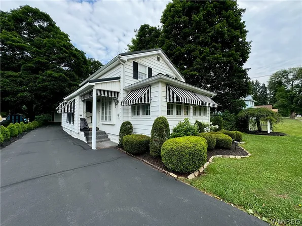 21 Ellicott St, Salamanca, NY 14779