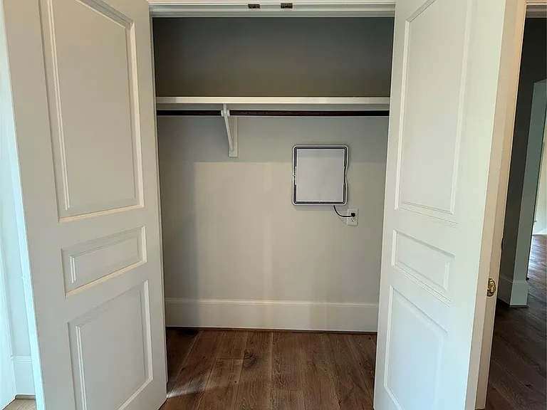 2506 Blue Bonnet Blvd — Photo 11