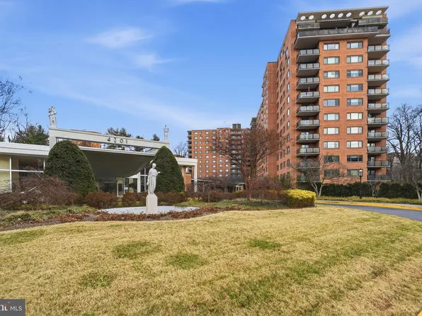 4201 Cathedral Ave NW APT 905E, Washington, DC 20016